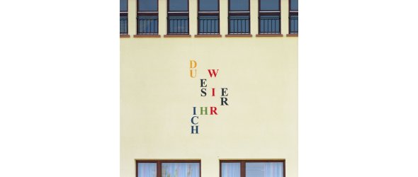 ich du er wir es Kunstwerk Offenes Buch