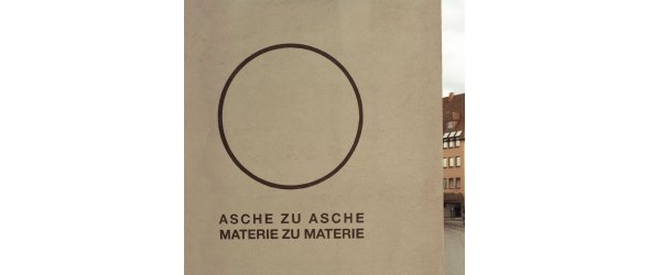 Asche zu Asche Kunstwerk Offenes Buch
