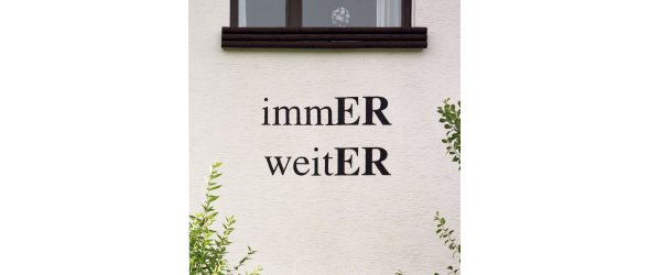 immER weitER Kunstwerk Offenes Buch